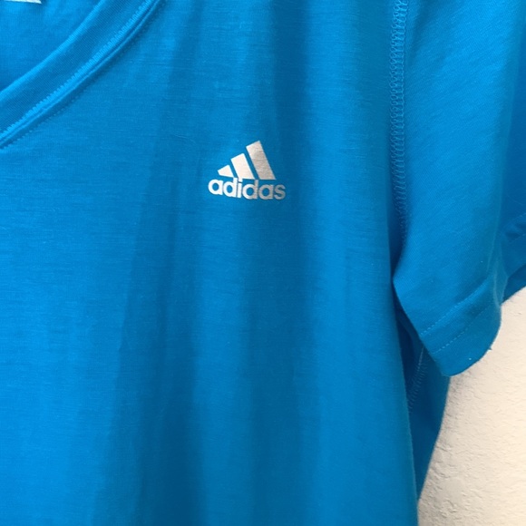 addias Blue Golf/Sport Short Sleeved T- Shirt    Size M - Picture 4 of 5
